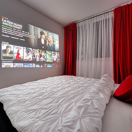 Ari Cinema Apartament With 2M Videoproiector Daire Arad Dış mekan fotoğraf