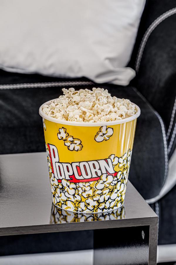 Ari Cinema Apartament With 2M Videoproiector Daire Arad Dış mekan fotoğraf