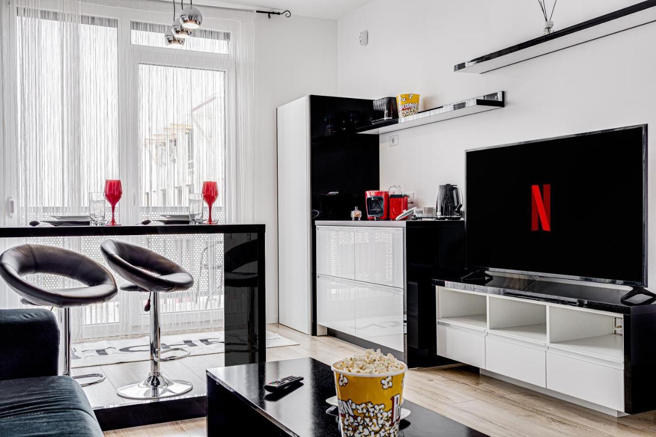 Ari Cinema Apartament With 2M Videoproiector Daire Arad Dış mekan fotoğraf