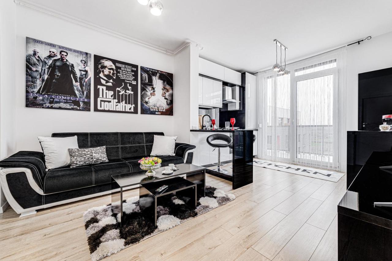 Ari Cinema Apartament With 2M Videoproiector Daire Arad Dış mekan fotoğraf